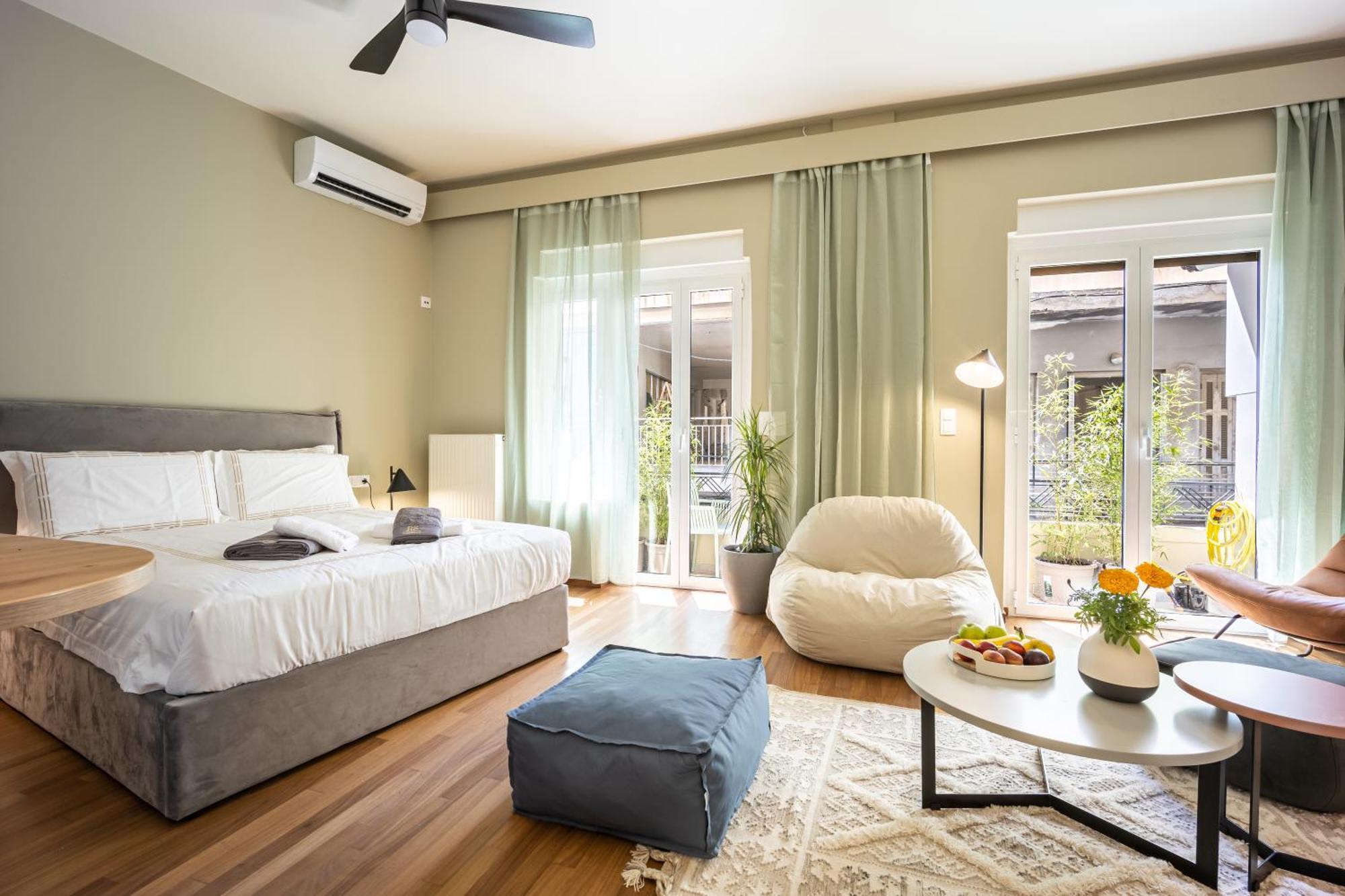 Oasis Athens - Boutique Suites Zewnętrze zdjęcie